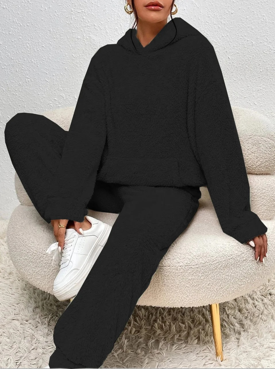 Ultra-Comfortable Teddy Hooded Housesuit Cozy Elegance for Relaxed Moments